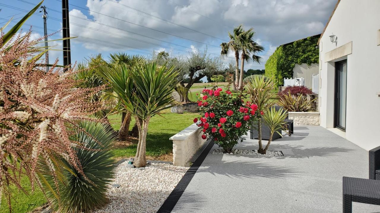 Les Cuves - Saintes Bed & Breakfast Chaniers Luaran gambar