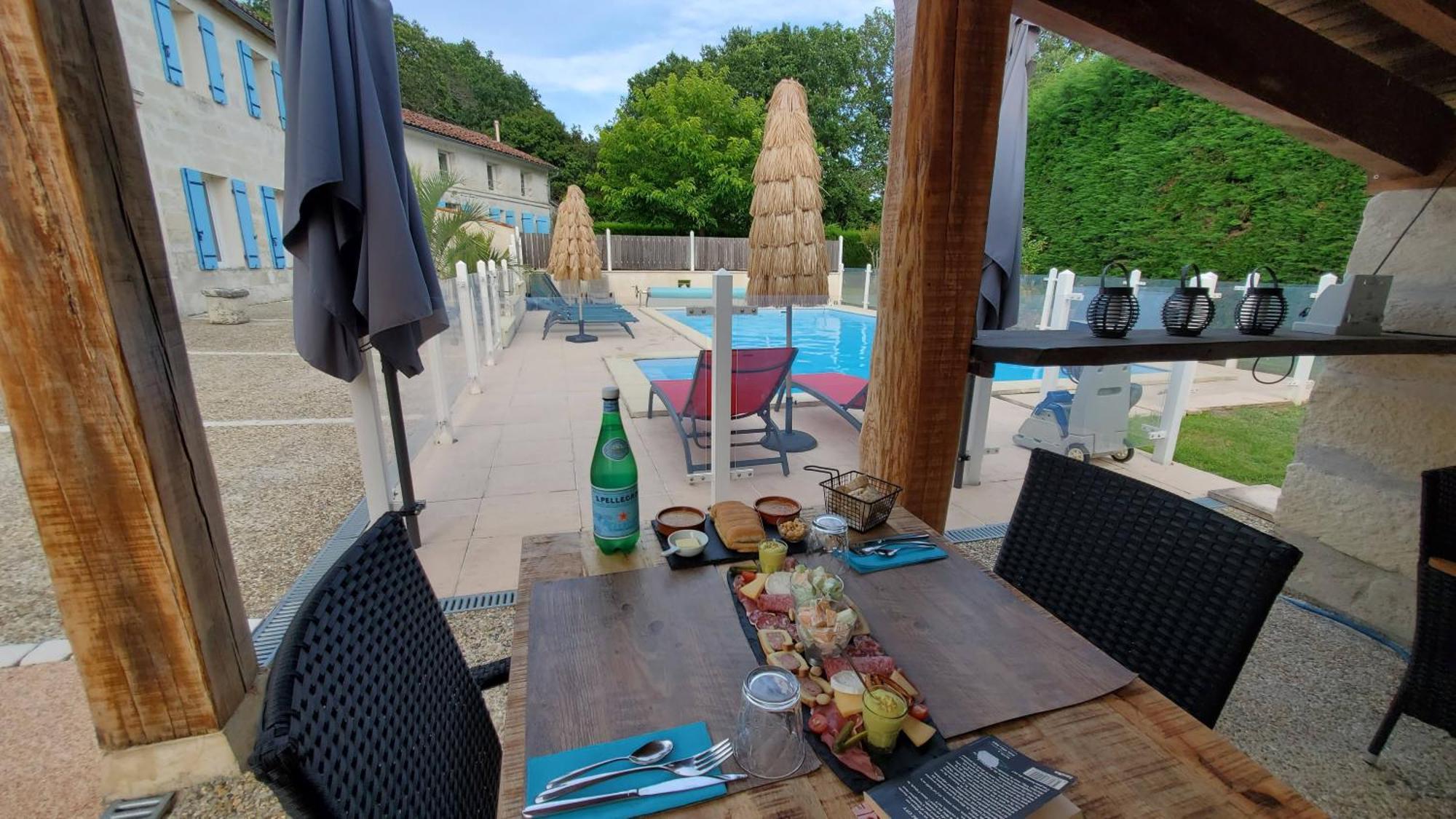 Les Cuves - Saintes Bed & Breakfast Chaniers Luaran gambar